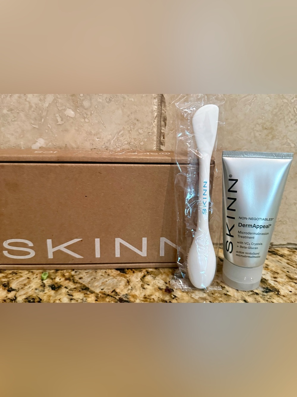 SKINN NON-NEGOTIABLES®
NEW: DermAppeal® Microdermabrasion Treatment